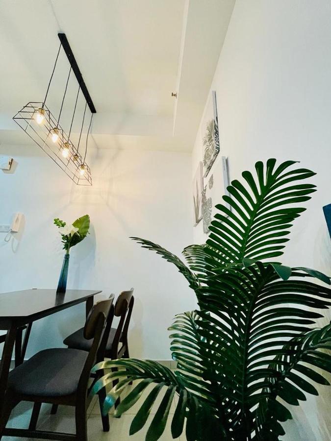 Homestay I-City Cantik, Tenang, Wifi, 4K Smart Tv, Netflix, Coway, Free Parking Shah Alam Esterno foto